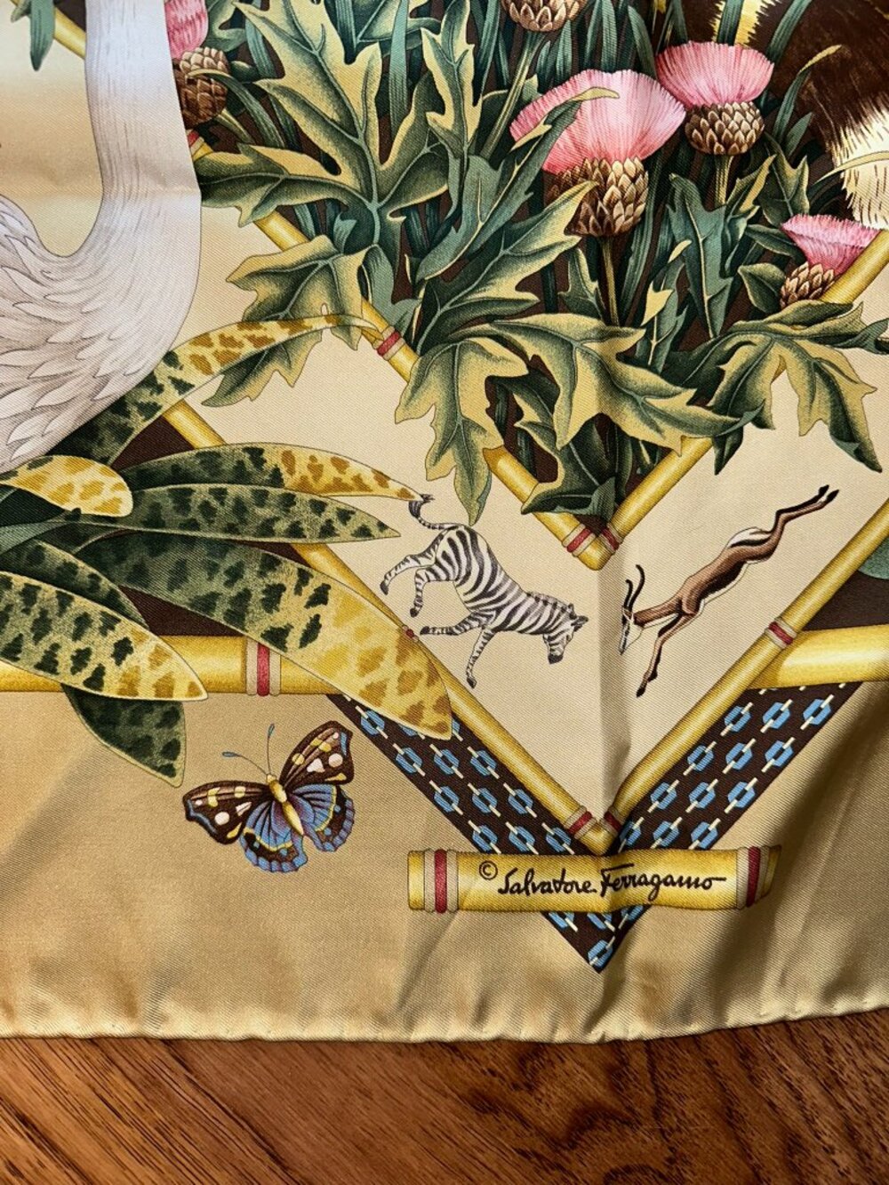 NEW Salvatore Ferragamo Silk Scarf Jungle Animal Tropical Print 35" Square ITALY - Picture 3 of 3